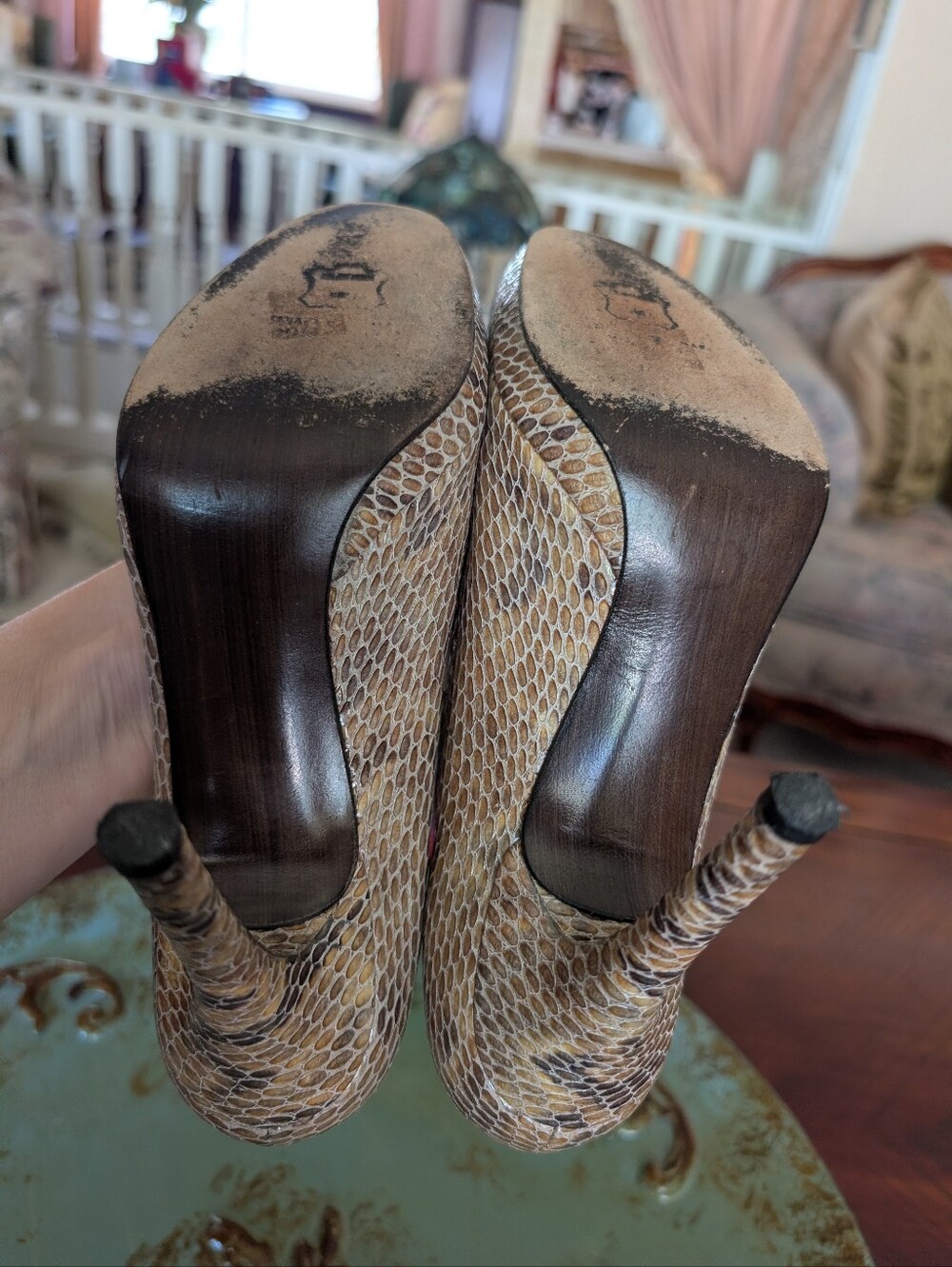 Stuart Weitzman Women’s Neutral Snakeskin Pattern High Heel Shoes Size 7M - Picture 10 of 12